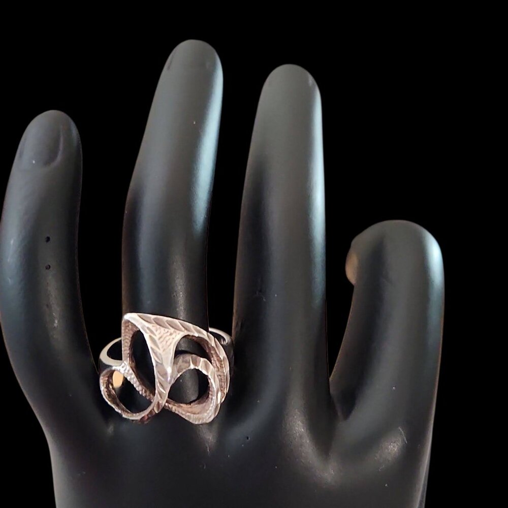 Vintage Sterling Silver Ring - Picture 4 of 16